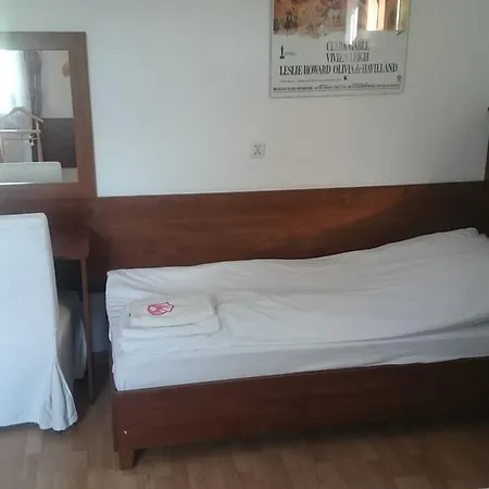 Apartament Pod Klonami Kisewo *