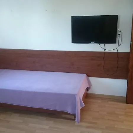 Apartament Pod Klonami Kisewo