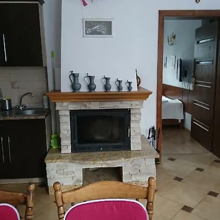 Apartament Pod Klonami Kisewo