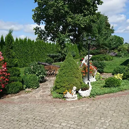 Pod Klonami Kisewo * Leczyce